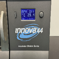 New Brunswick Innova 44 Incubator Shaker image 2